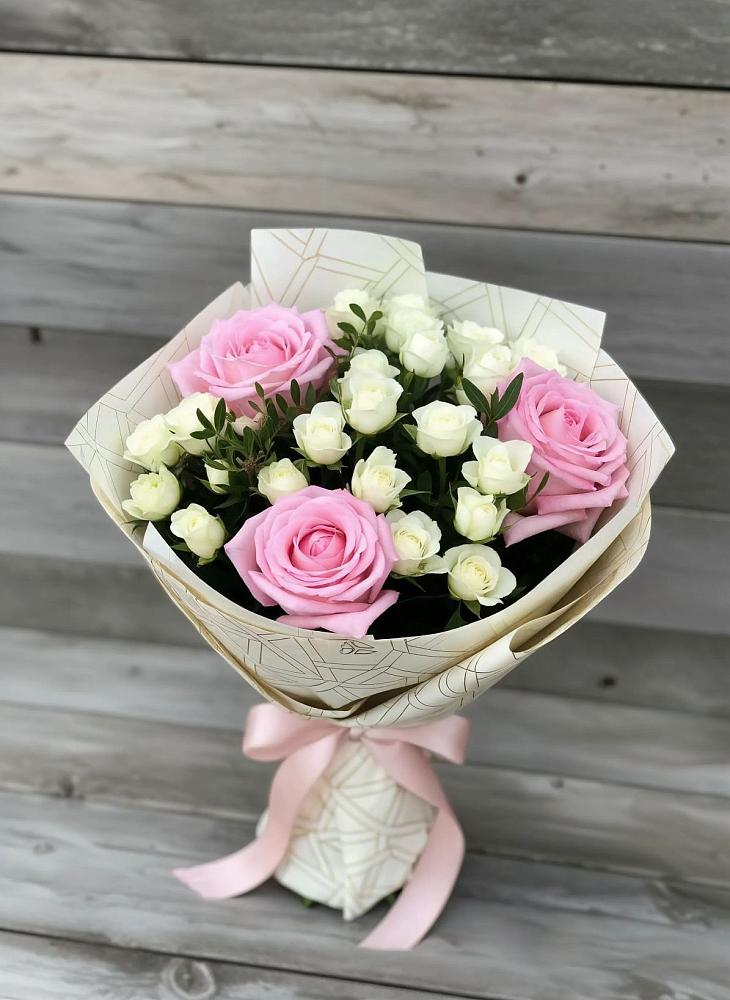 Букет цветов из: Розы в Змеиногорске