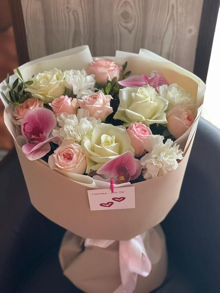 Букет цветов из: Орхидеи, Розы и Гвоздики в Змеиногорске