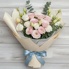 Букет цветов из:  Лизиантусы в Змеиногорске