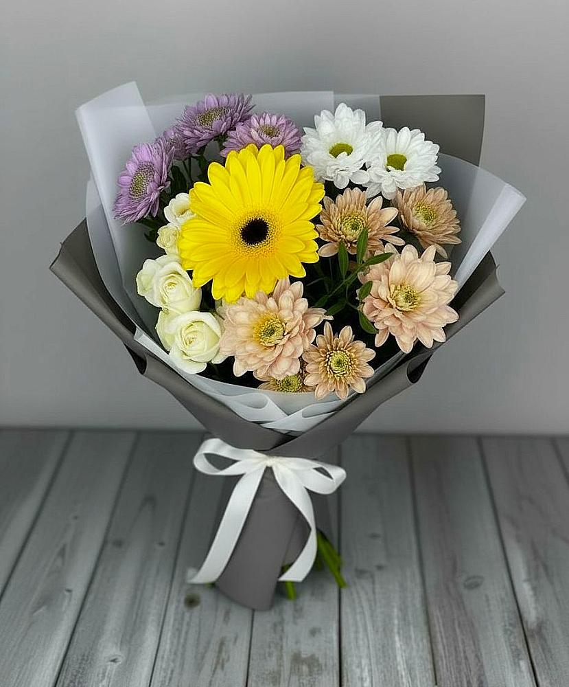 Букет цветов из: Розы, Герберы и Хризантемы в Змеиногорске