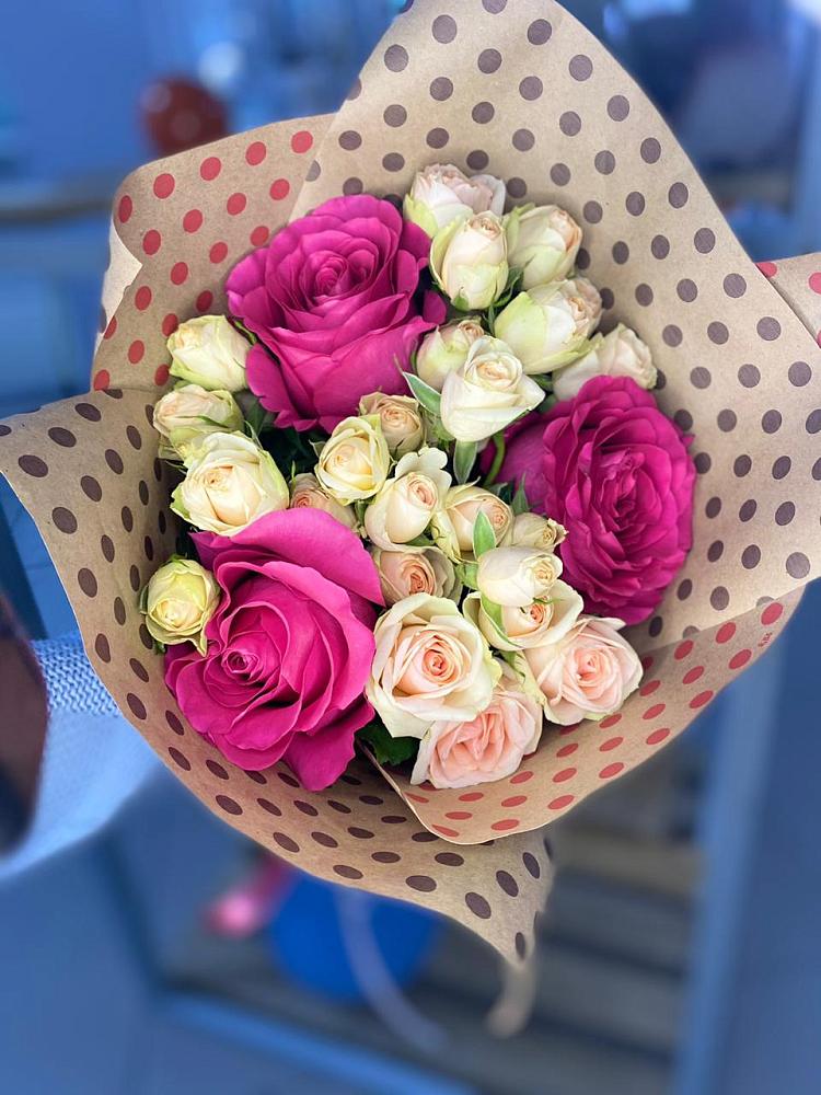 Букет цветов из: Розы в Змеиногорске