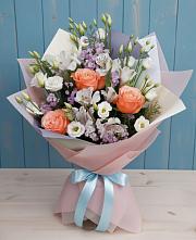 Букет цветов из:  Лизиантусы, Розы, Альстромерии и Гипсофила в Змеиногорске