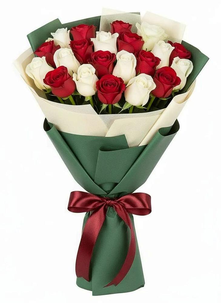 Букет Микс из красных и белых роз в Змеиногорске
