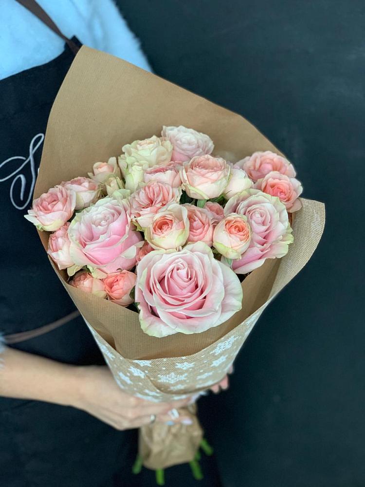 Букет цветов из: Хризантемы и Розы в Змеиногорске