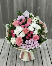 Букет цветов из:  Альстромерии, Гвоздики, Розы и Хризантемы в Змеиногорске