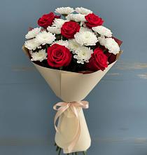 Букет цветов из:  Розы и Хризантемы в Змеиногорске