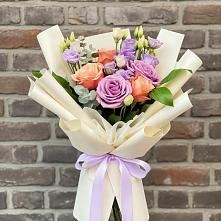 Букет цветов из:  Лизиантусы и Розы #REPLACE_PRED# Змеиногорске