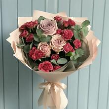 Букет цветов из:  Гвоздики и Розы в Змеиногорске