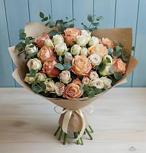 Букет цветов из:  Альстромерии и Розы в Змеиногорске