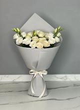 Букет цветов из:  Розы и Лизиантусы в Змеиногорске